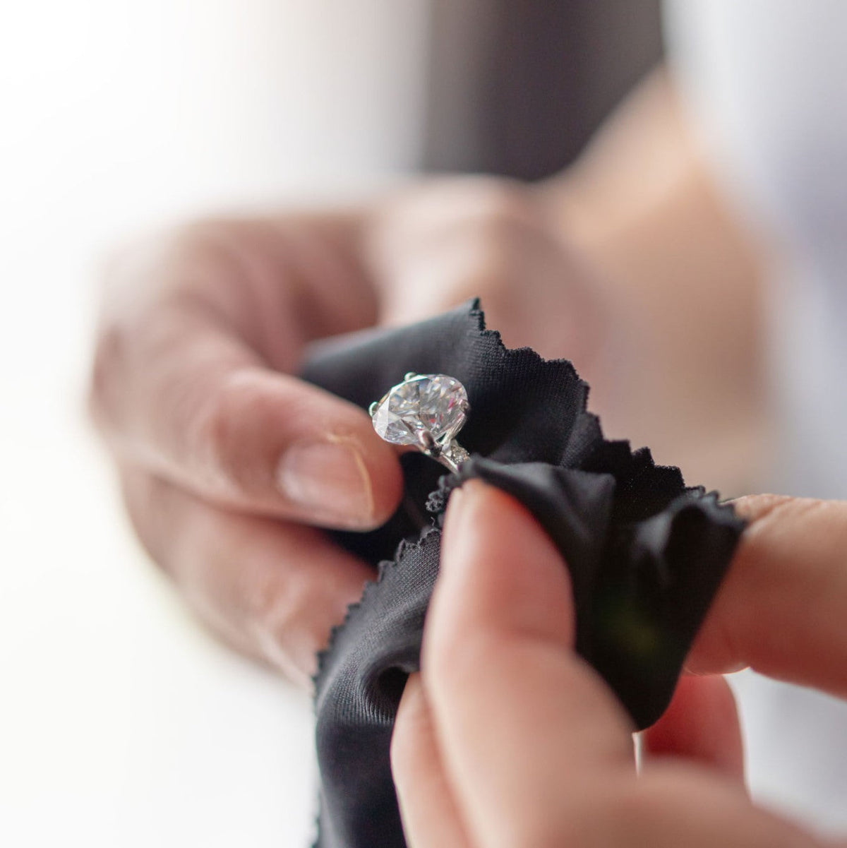 BASIC JEWELLERY CLEANING